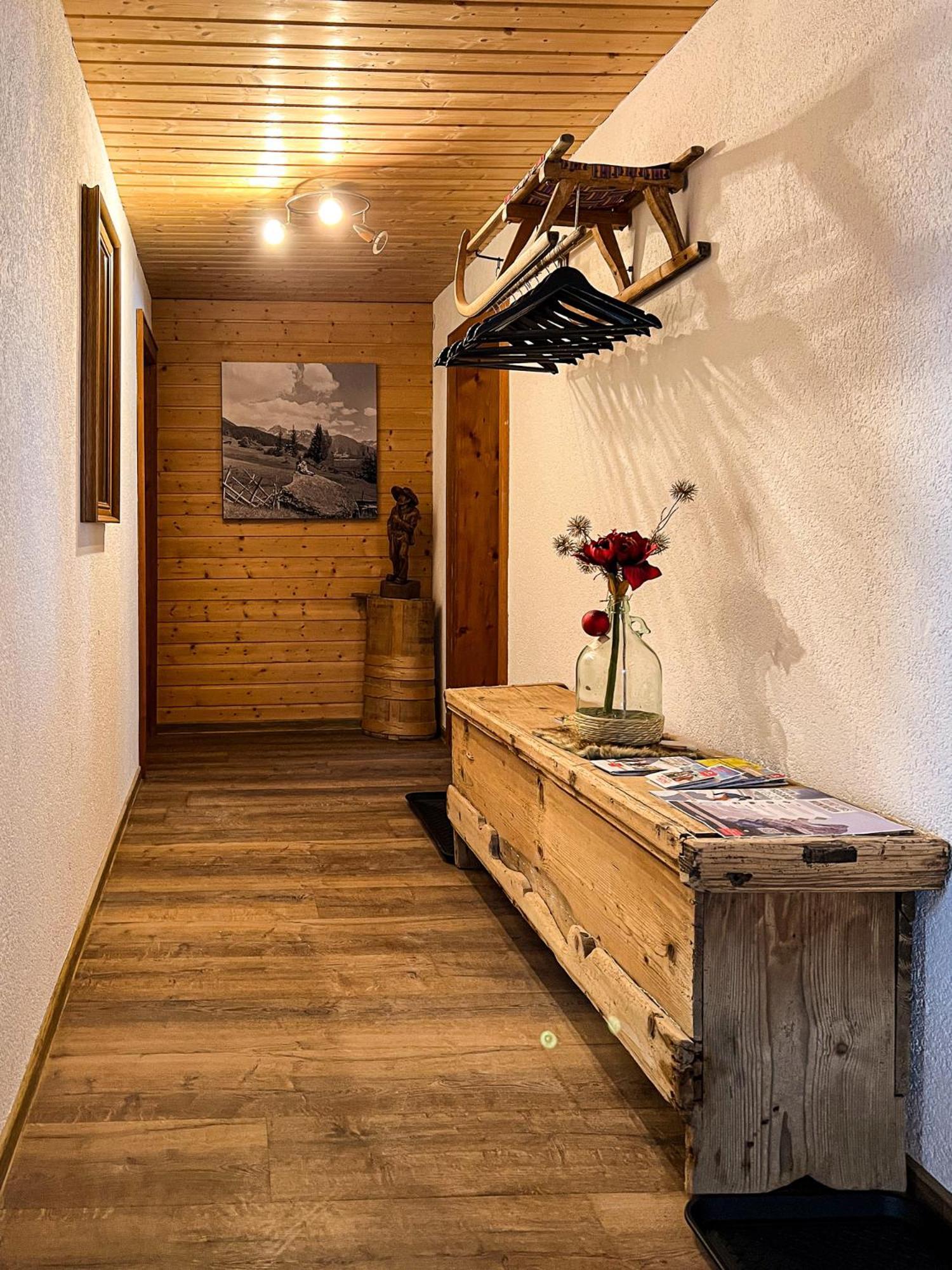 Spitzen Blicke - Apartments Silbertal Exterior photo